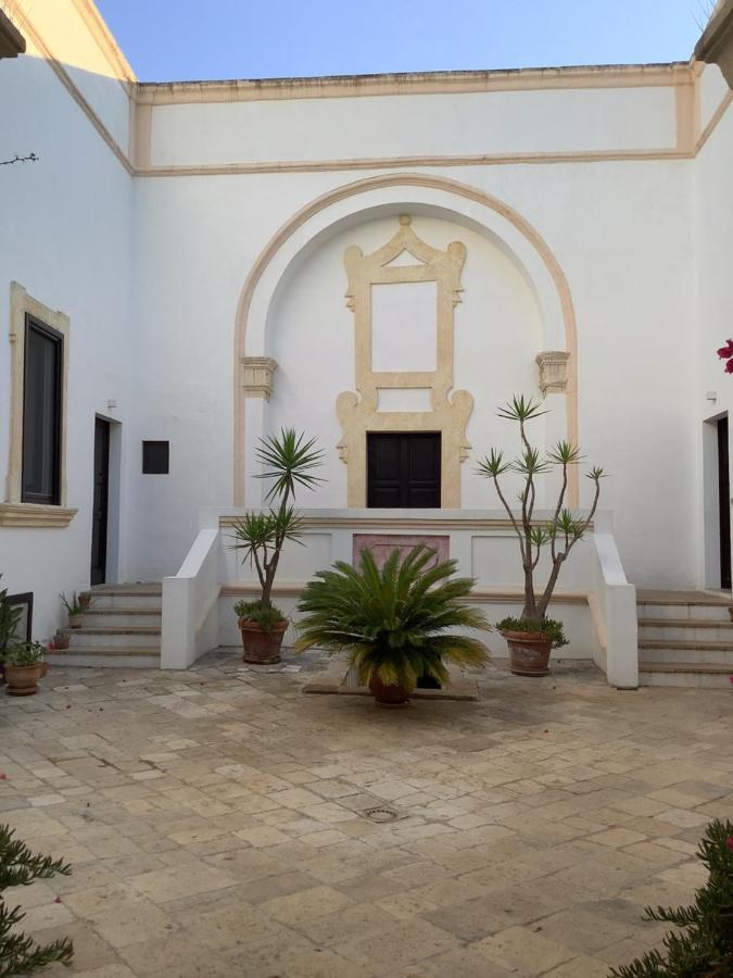 Palazzo Cariddi Bed and Breakfast Nardò Exteriör bild