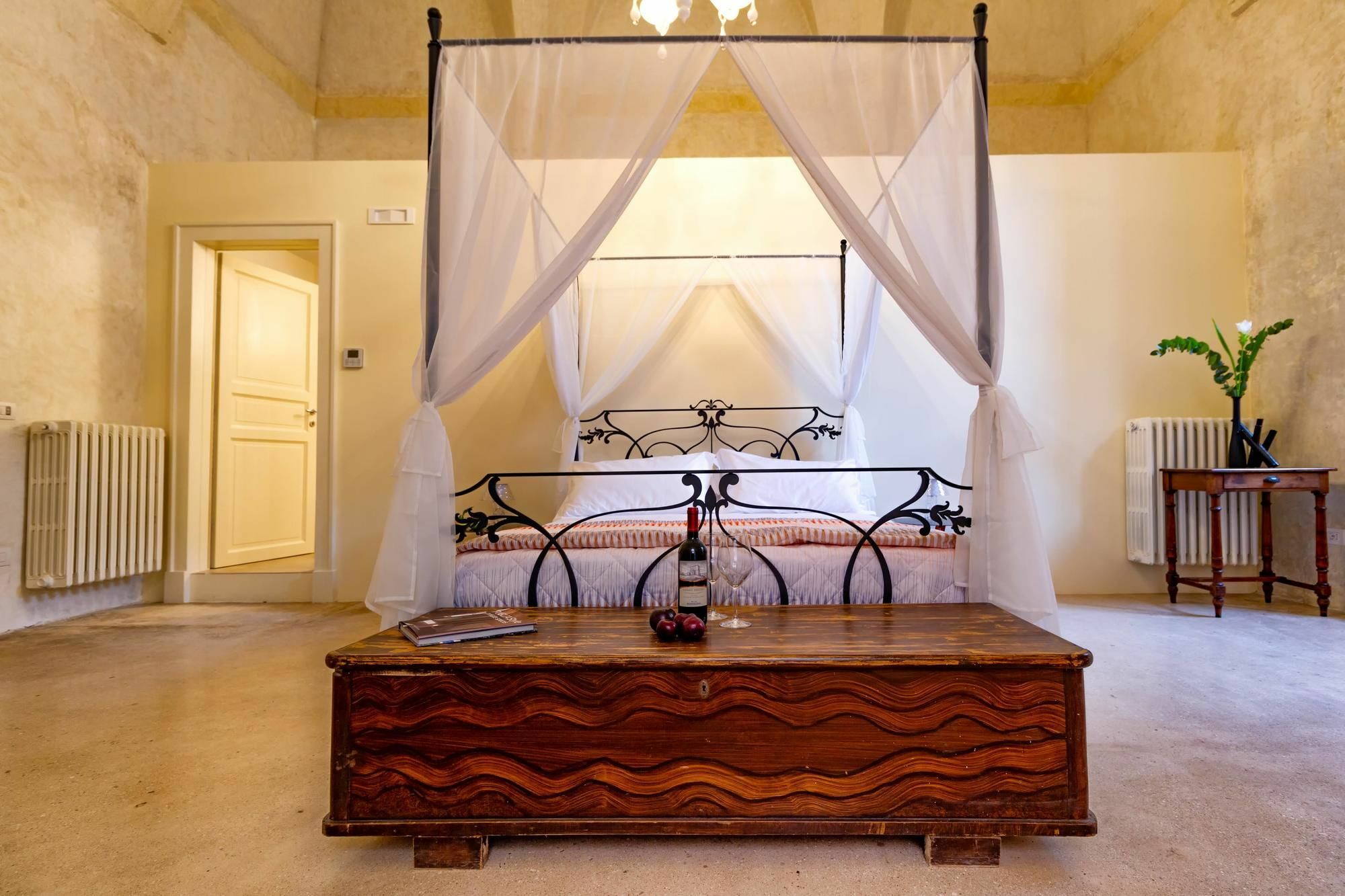 Palazzo Cariddi Bed and Breakfast Nardò Exteriör bild