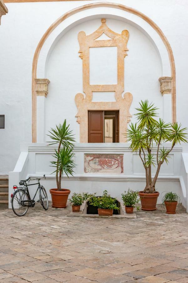 Palazzo Cariddi Bed and Breakfast Nardò Exteriör bild