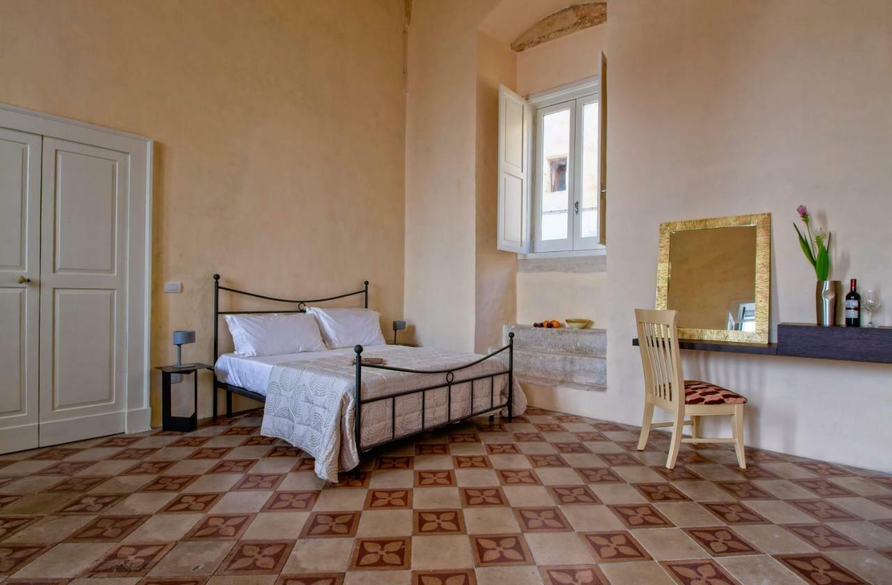 Palazzo Cariddi Bed and Breakfast Nardò Exteriör bild