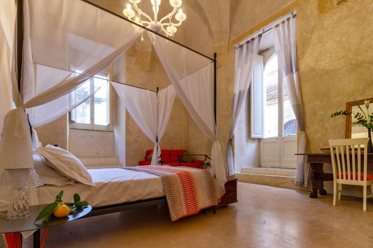 Palazzo Cariddi Bed and Breakfast Nardò Exteriör bild