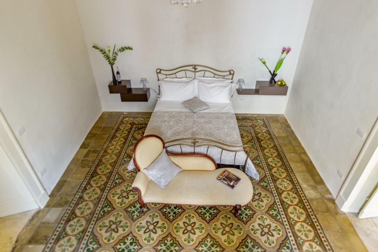 Palazzo Cariddi Bed and Breakfast Nardò Exteriör bild